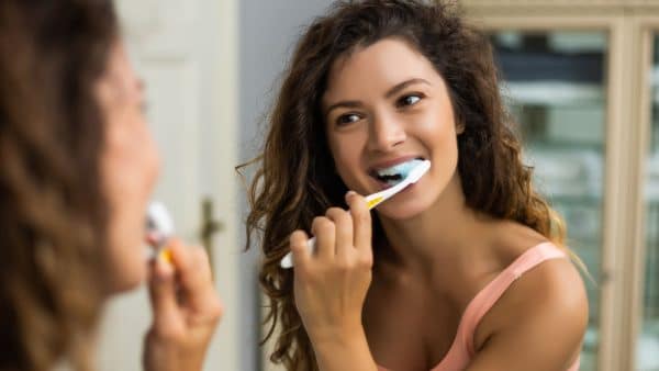 daily habits to promote good dental health