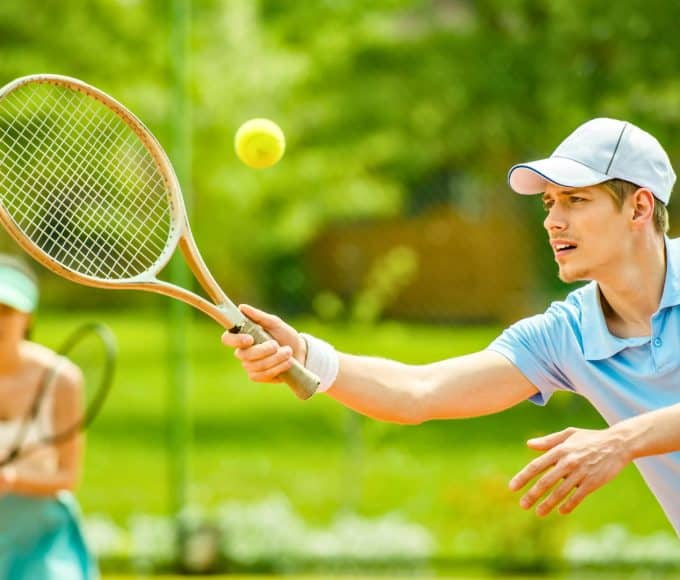 Workouts That Allow You To Exercise and Socialize